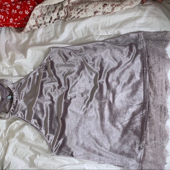 Kimchi Blue UO velvet a line tank - Picture 3 of 4